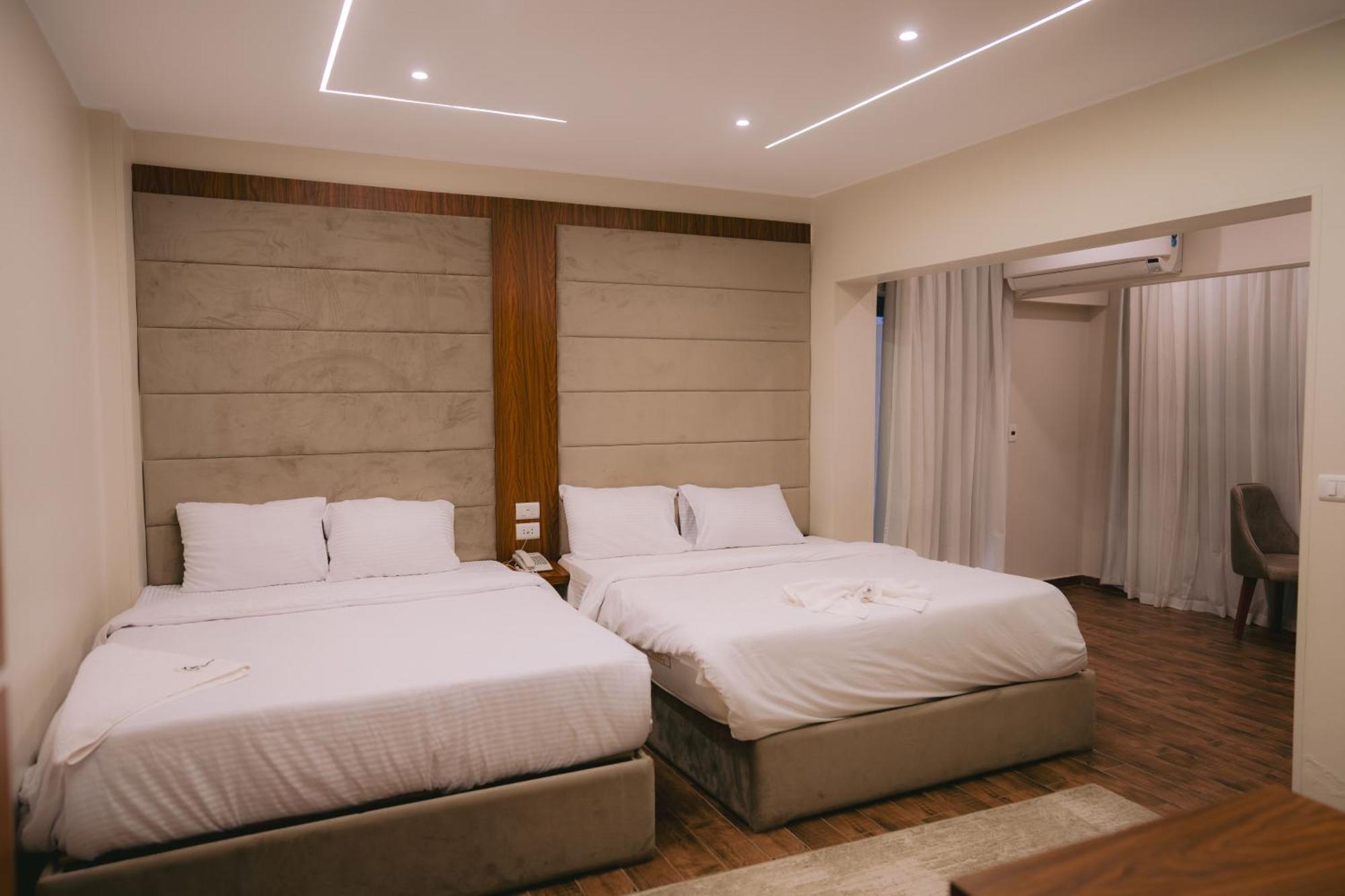 Hotel Tuya Pyramids Queen